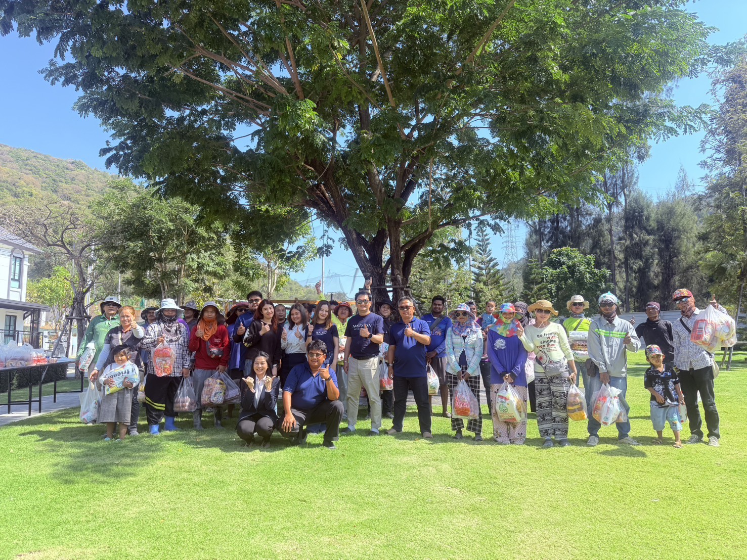 กิจกรรม CSR Maison Development แจกข้าวสารอาหารแห้งให้คนงาน ต้อนรับปีใหม่ 2569