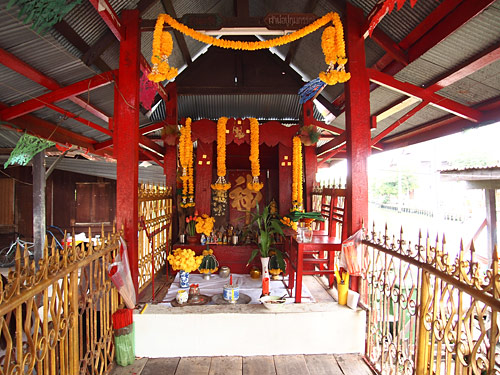 ศาลเจ้าพ่อจุ้ย-เจ้าพ่อกุมภกรรณ์